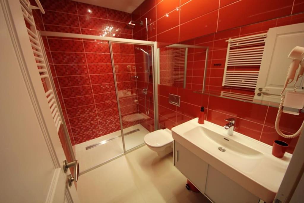 Nije Presa Apartment 2 Ragusa Esterno foto