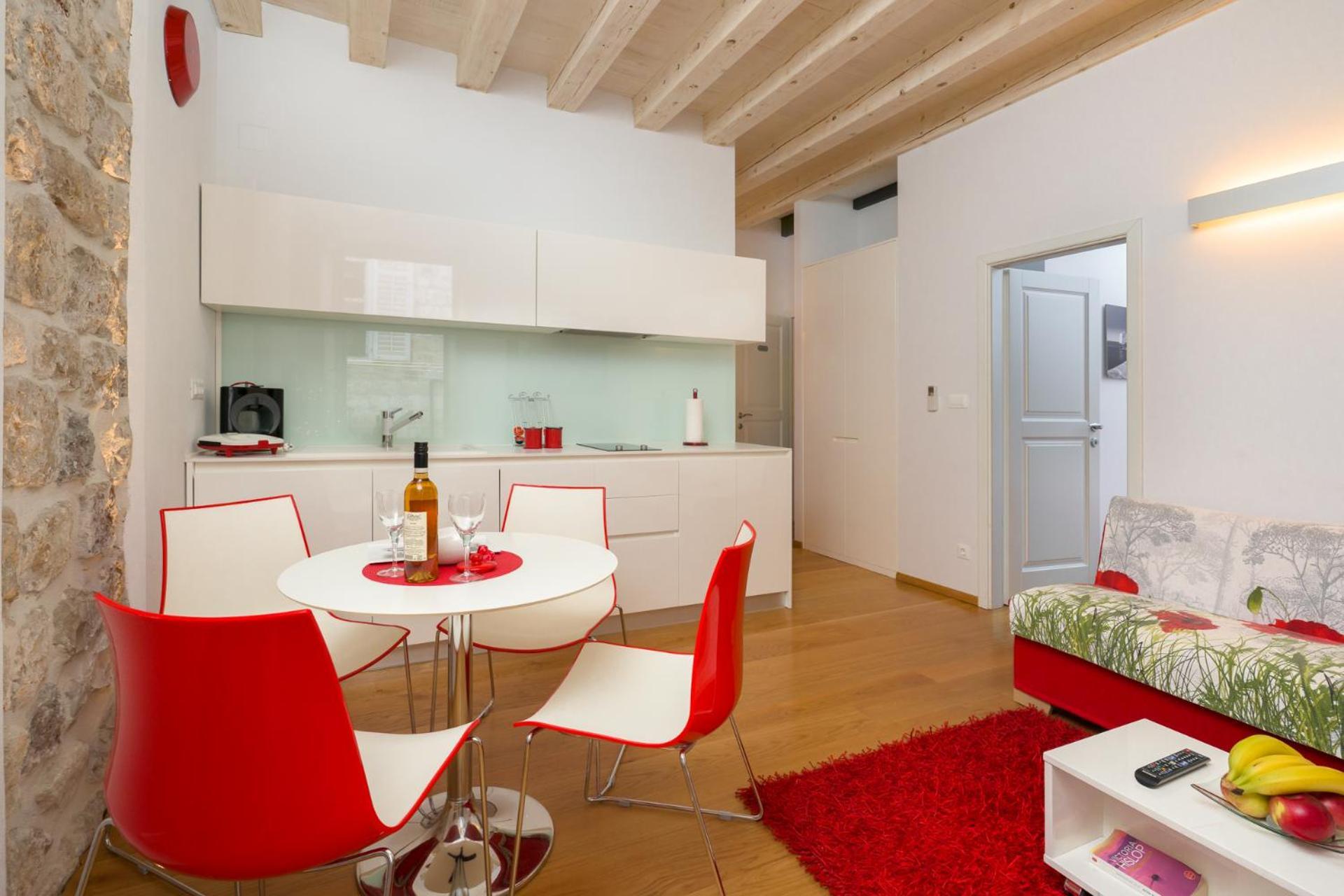 Nije Presa Apartment 2 Ragusa Esterno foto