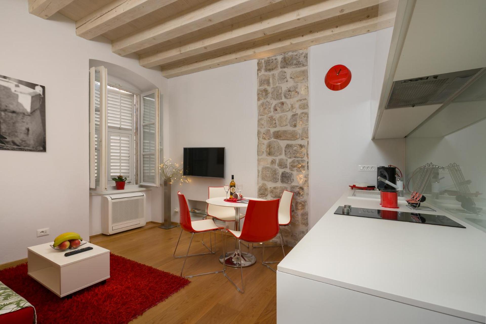 Nije Presa Apartment 2 Ragusa Esterno foto